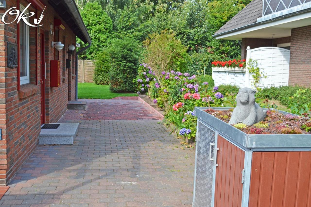 Ferienhaushaelfte Harmonie Wyk auf Foehr Exterior photo
